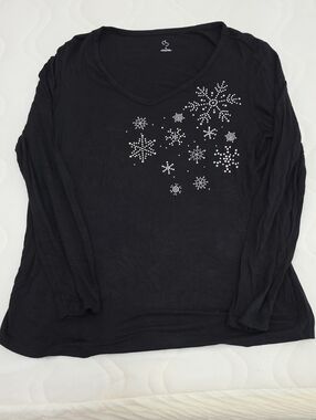 Black Long-Sleeve V-Neck Top with Rhinestone Snowflakes